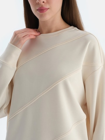 Dagi Sweatshirt i beige