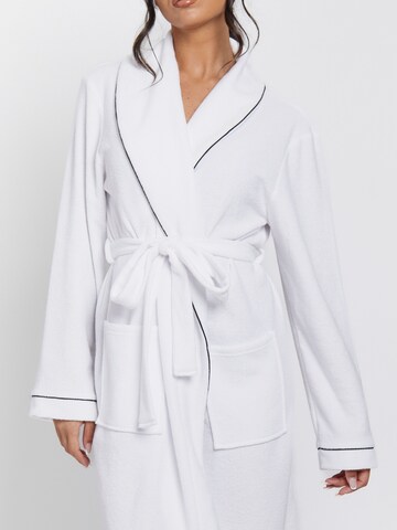 Loungeable Bademantel in Weiß