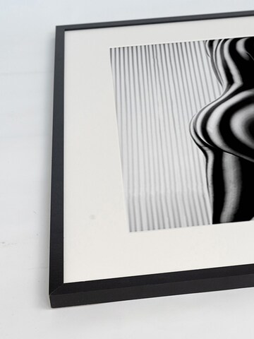 Liv Corday Bild 'Nude' in Schwarz