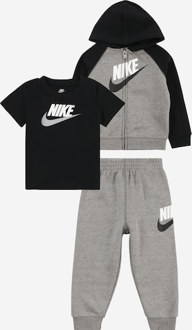 Nike SportswearKomplet - siva boja: prednji dio