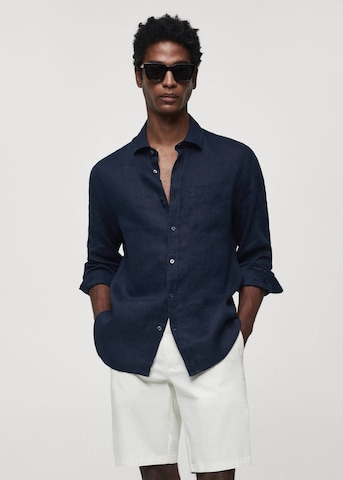 MANGO MAN Regular fit Button Up Shirt 'Avispa' in Blue: front