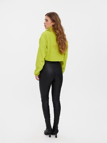 Coupe slim Leggings 'Storm' VERO MODA en noir