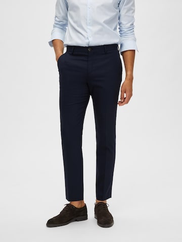 Coupe slim Pantalon à plis 'Neil' SELECTED HOMME en bleu : devant