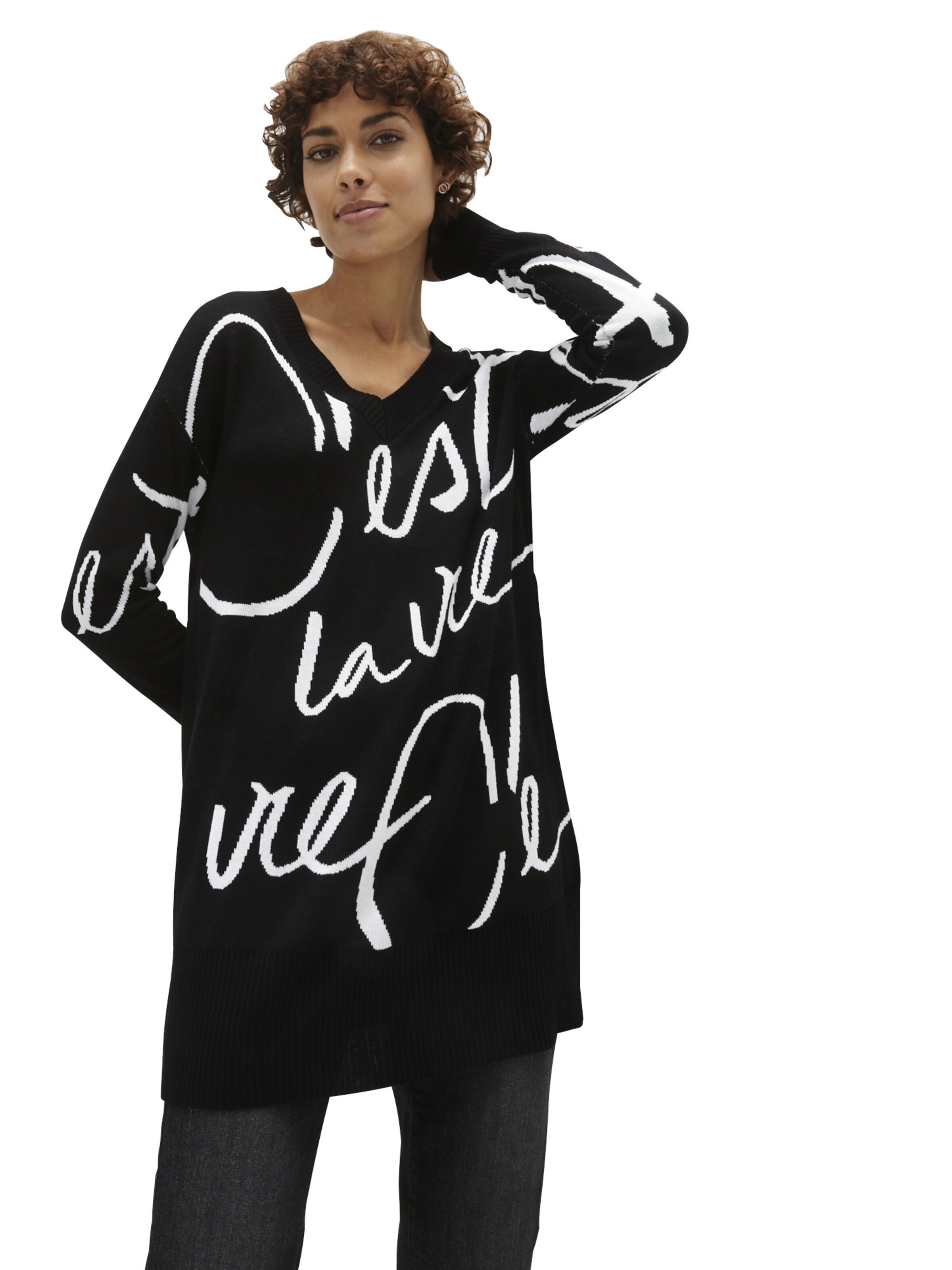 bonprix Pullover in Schwarz: Vorderseite
