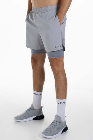 Divina Regular Sportshorts 'Fungor' in Grau