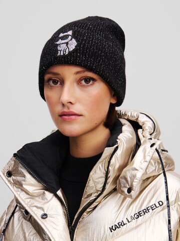 Karl Lagerfeld Mütze 'Ikonik Choupette' in Schwarz: Vorderseite