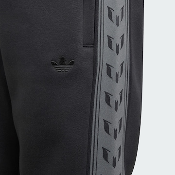 ADIDAS PERFORMANCE - Loosefit Pantalón 'Messi Originals' en negro