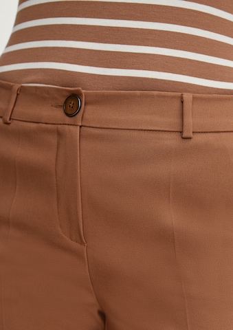 Tapered Pantaloni con piega frontale di COMMA in marrone