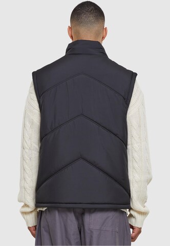 Gilet 'Arrow' di Urban Classics in nero