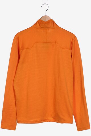 PATAGONIA Sweatshirt & Zip-Up Hoodie in L in Orange