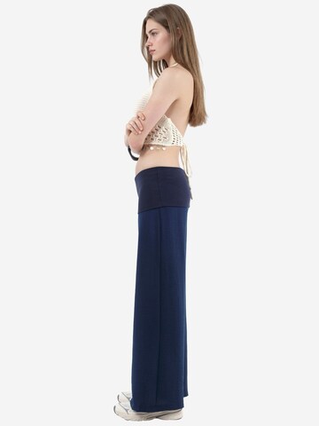 Loosefit Pantaloni di Busem in blu