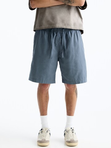 Pull&BearLoosefit Hlače - plava boja: prednji dio