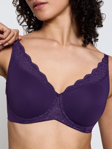 TRIUMPH Minimizer Bügel-BH ' Amourette ' in Lila