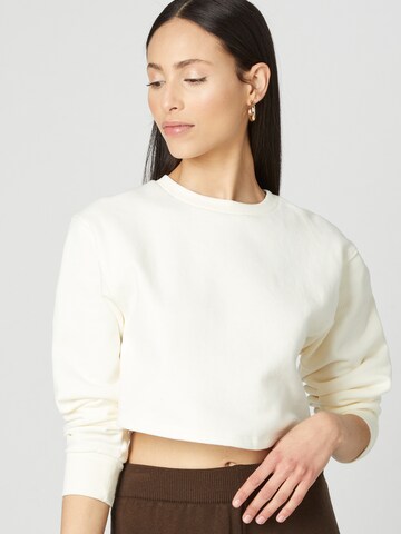 Sweat-shirt Liz Kaeber en blanc : devant