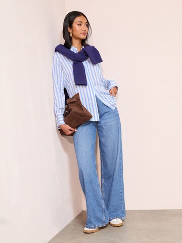 Friends Like These Bluse in Blau