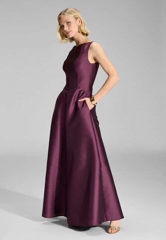 SWING Evening Dress in Red: front