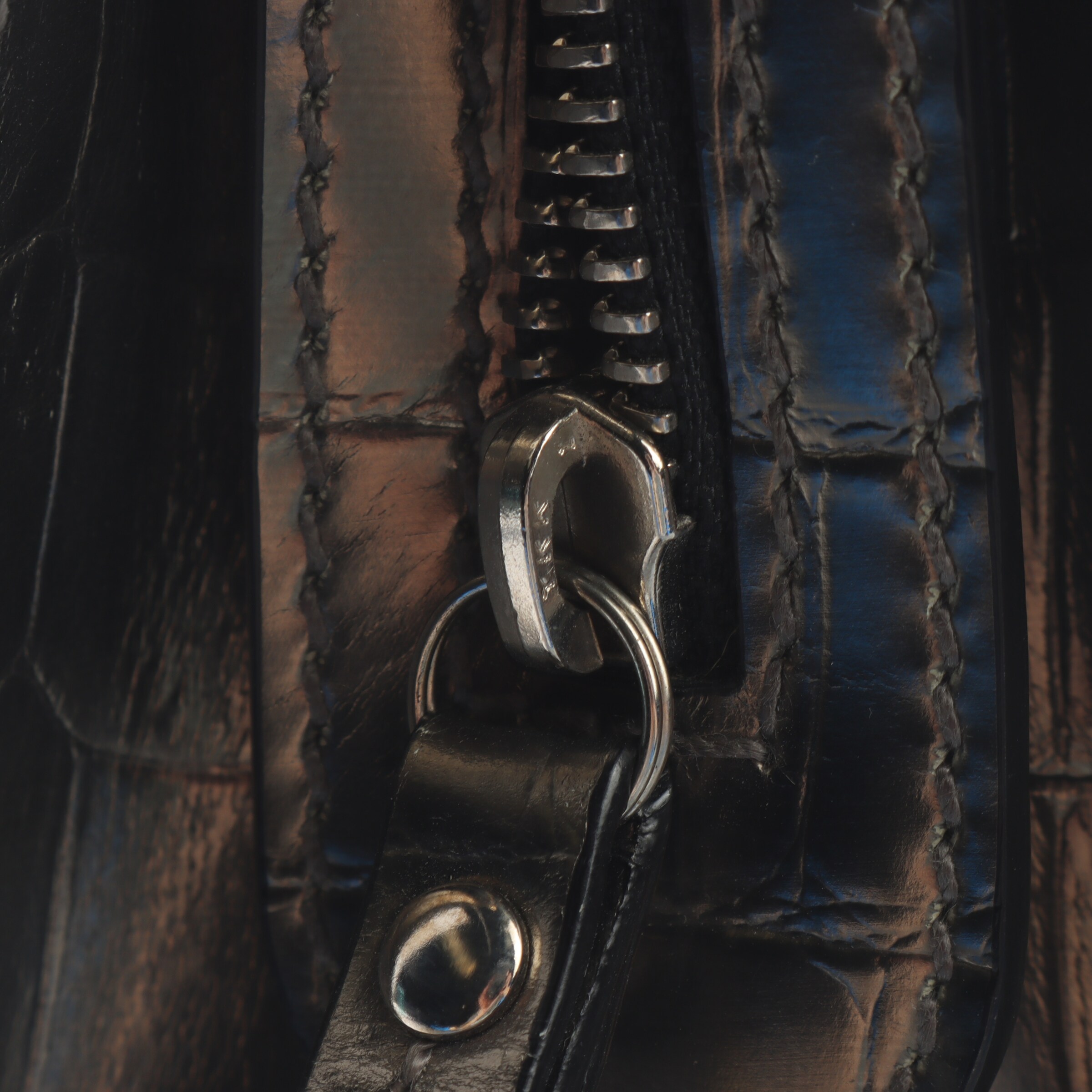 AIGNER Bag in One size in Silver