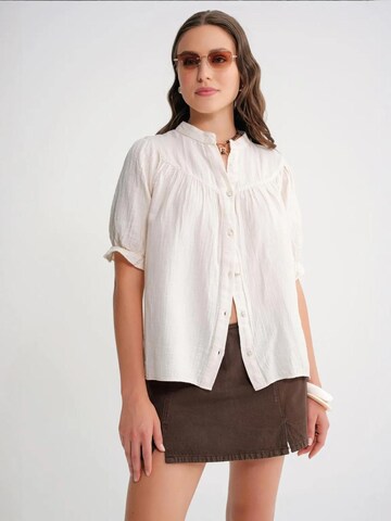 MixRay Blouse in White: front