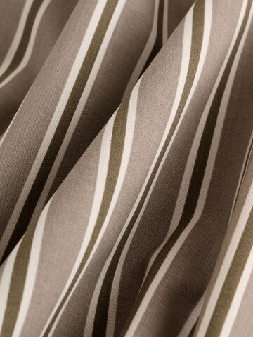 Next Bluse 'Essential' in Braun