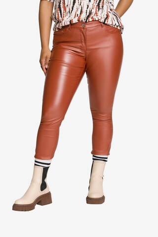 Studio Untold Skinny Broek in Oranje: voorkant