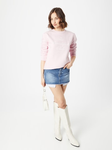 EINSTEIN & NEWTON Sweatshirt 'Klara Geist' in Pink