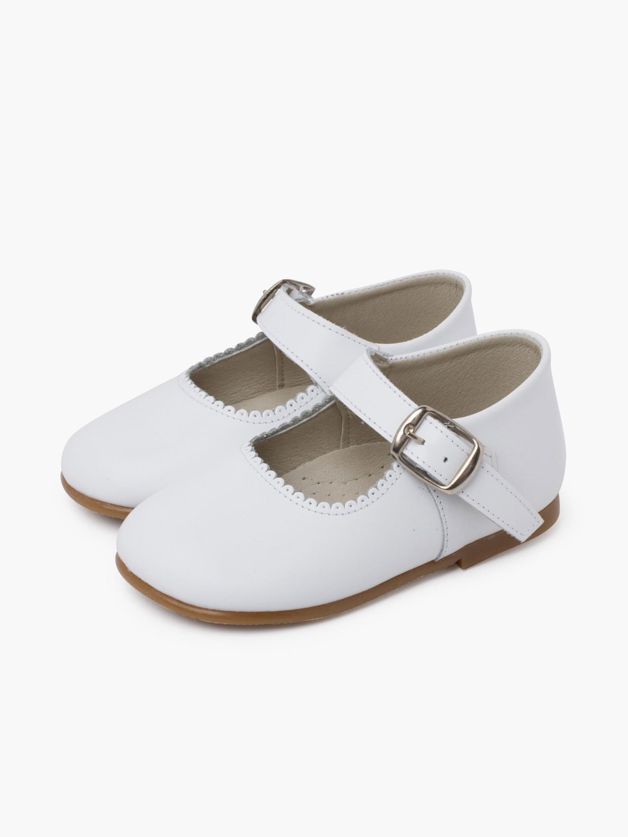 Pisamonas - Sabrina em branco