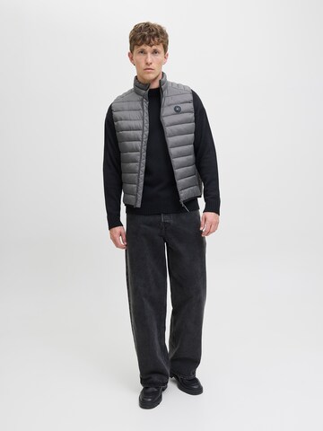 JACK & JONES - Chaleco 'JJEBRADLEY' en gris