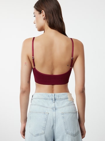 Bustino Reggiseno di Trendyol in rosso