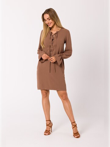 made of emotion - Vestido en marrón: frente
