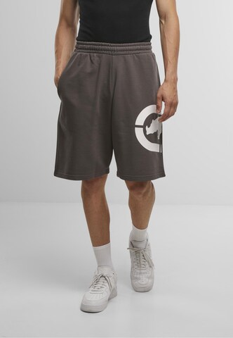 regular Pantaloni sportivi 'Buzzer' di Ecko Unlimited in grigio: frontale