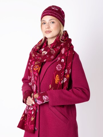 IVKO Woman Beanie in Red: front
