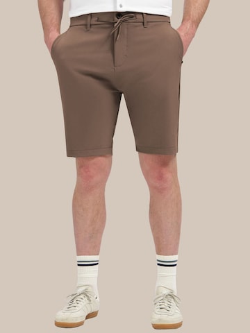 No Excess Regular Chino in Groen