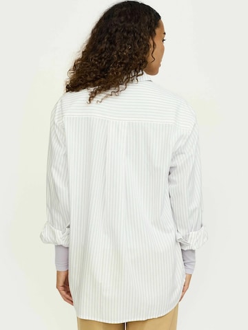 T-shirt ' SRVeronica ' Soft Rebels en blanc : derrière