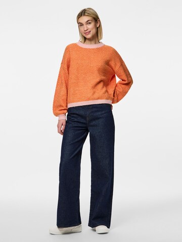 Pull-over 'PCDilippa' PIECES en orange