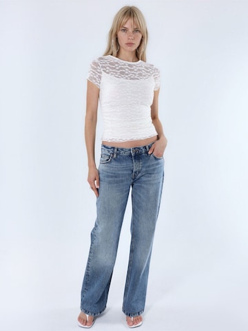 Busem Blouse in White