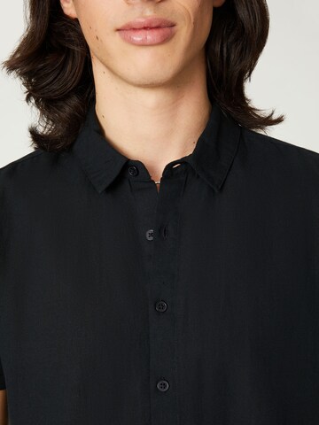 Regular fit Camicia 'Logan' di DAN FOX APPAREL in nero