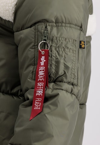 Giacca invernale di ALPHA INDUSTRIES in verde