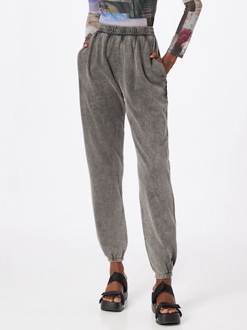 Misspap Tapered Pants in Grey: front