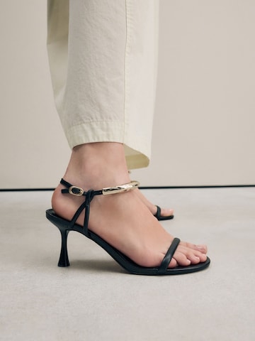 Next Sandaal in Zwart: voorkant