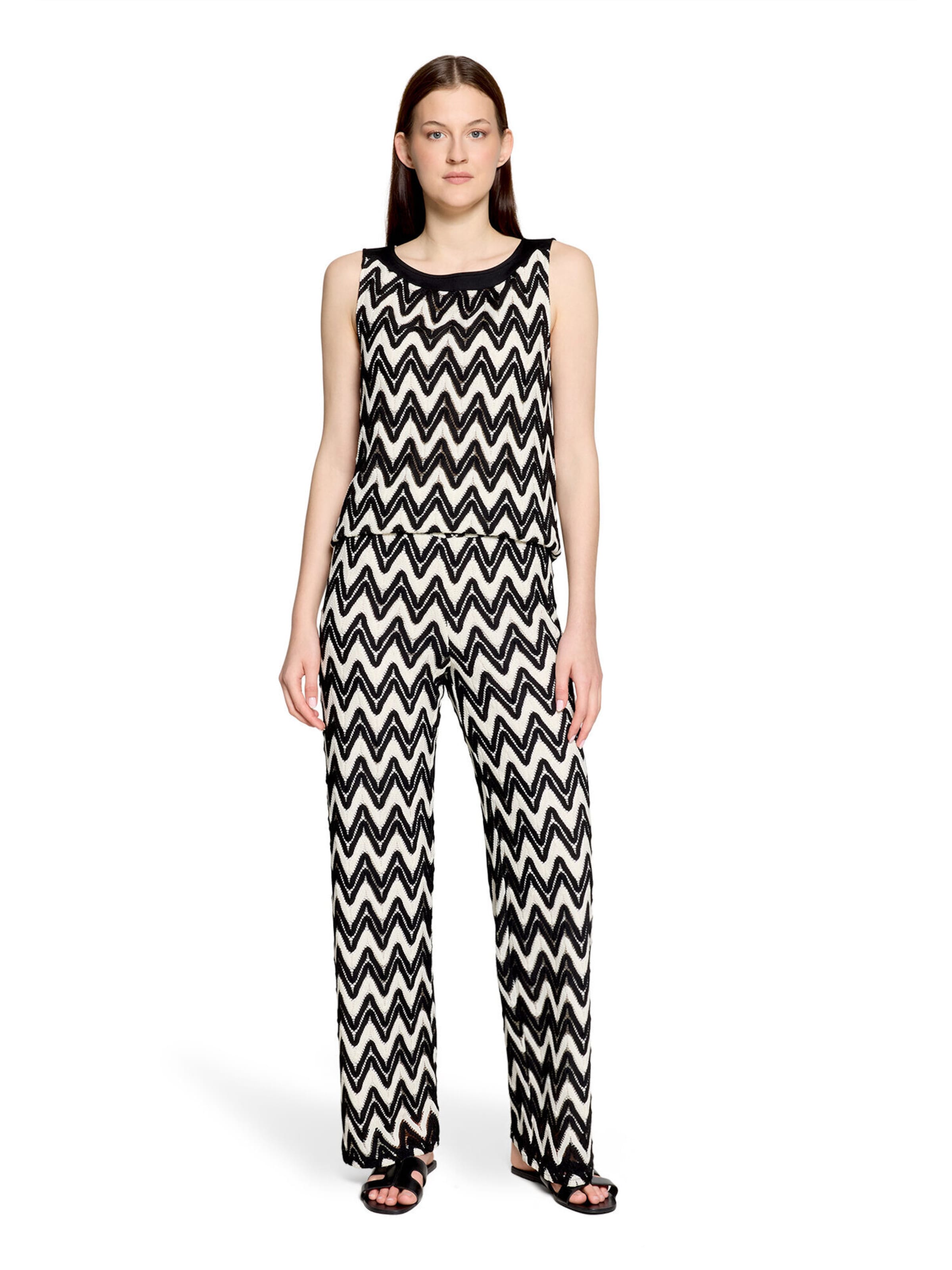 Maglietta di Betty & Co in nero