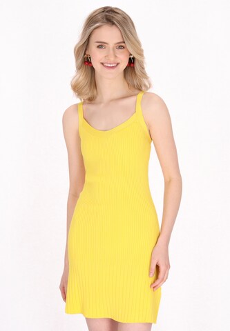Robes en maille MYMO en jaune : devant