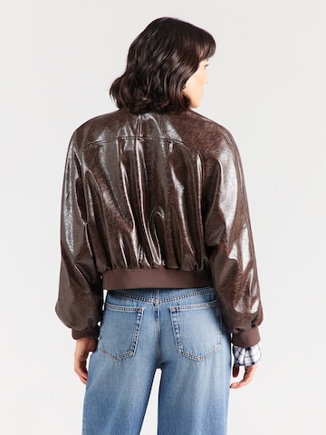 DRYKORN Tussenjas 'MARHAM 10' in Rood