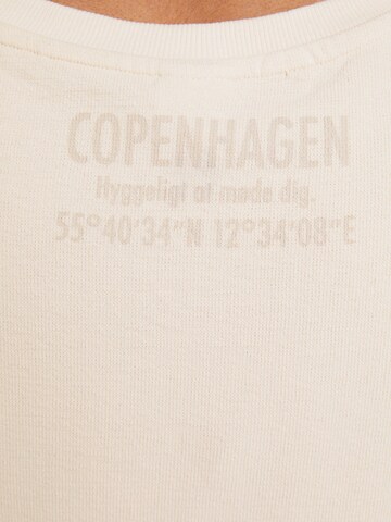 Bershka Bluser & t-shirts i hvid