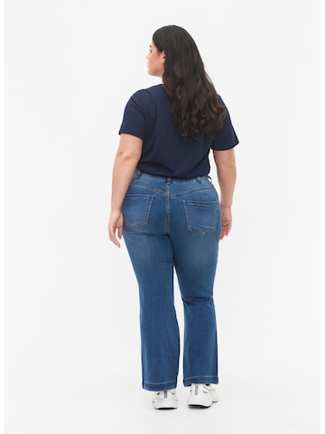 Bootcut Jean 'ELLEN' Zizzi en bleu