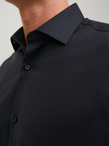 Coupe slim Chemise business 'Parker' JACK & JONES en noir