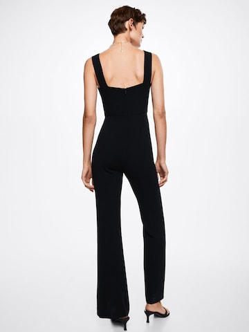 Tuta jumpsuit 'July' di MANGO in nero