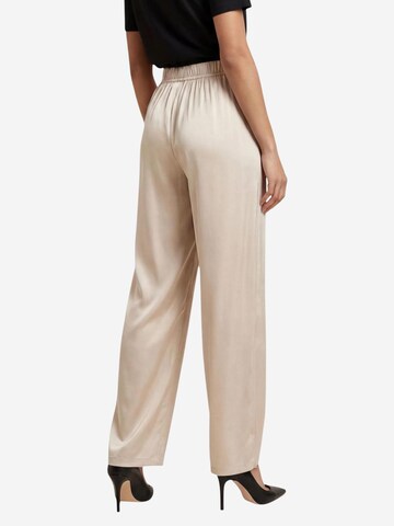 regular Pantaloni 'Onlzora Mika Loose Pull Up Wvn 15367634' di ONLY in beige