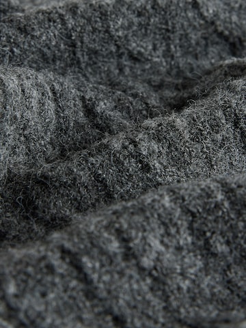 The Set Knit cardigan in Grey