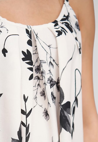 Top di Cloud5ive in bianco