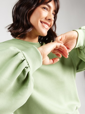 Sweat-shirt 'Brionna Ima Q' MSCH COPENHAGEN en vert